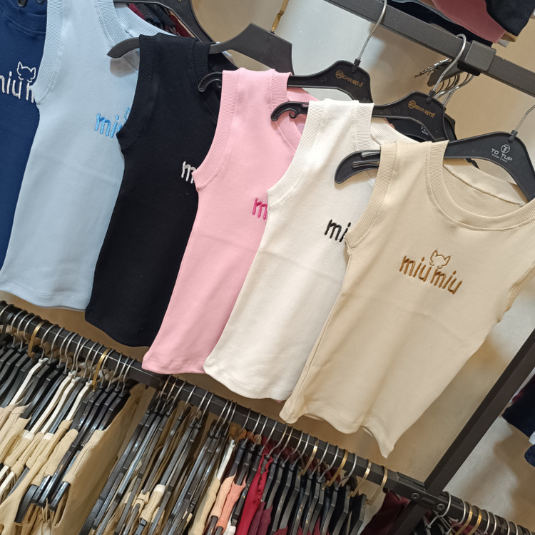 کراپ نیم حلقه گلدوزی Miu Miu کبریتی پنبه صددرصد مناسب سایز ۳۶ تا ۴۴